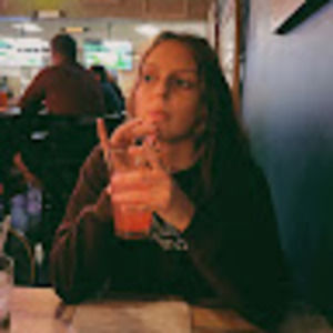 Meet your Posher, Jade